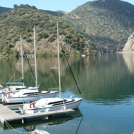 Douro Yacht Charter & Bungalows São João da Pesqueira 外观 照片