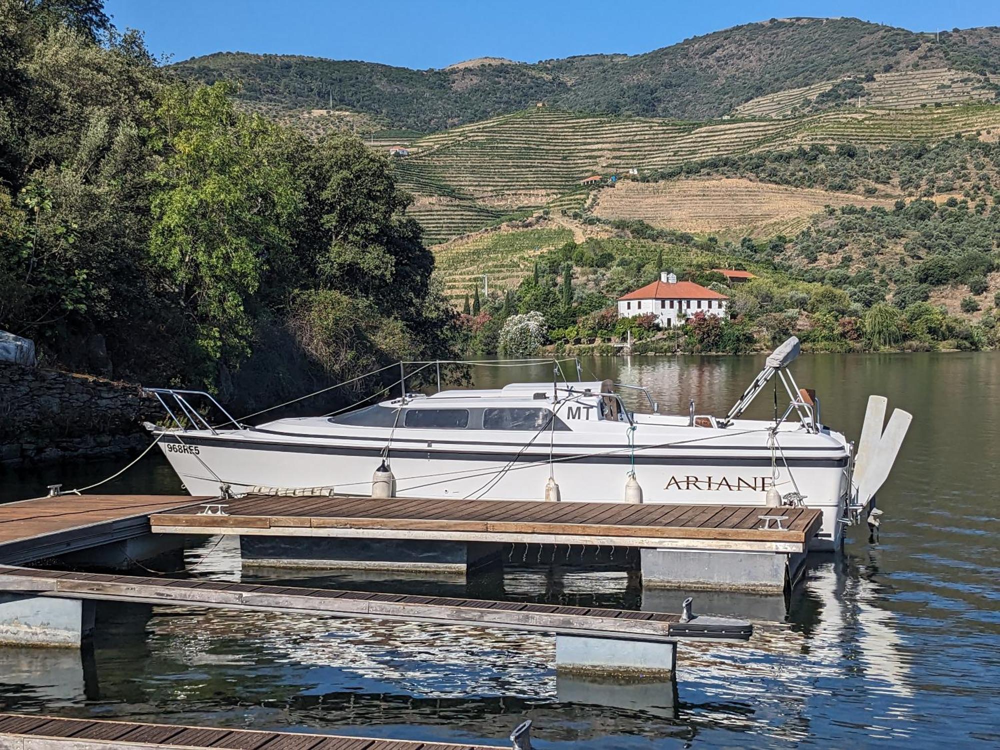 Douro Yacht Charter & Bungalows São João da Pesqueira 外观 照片