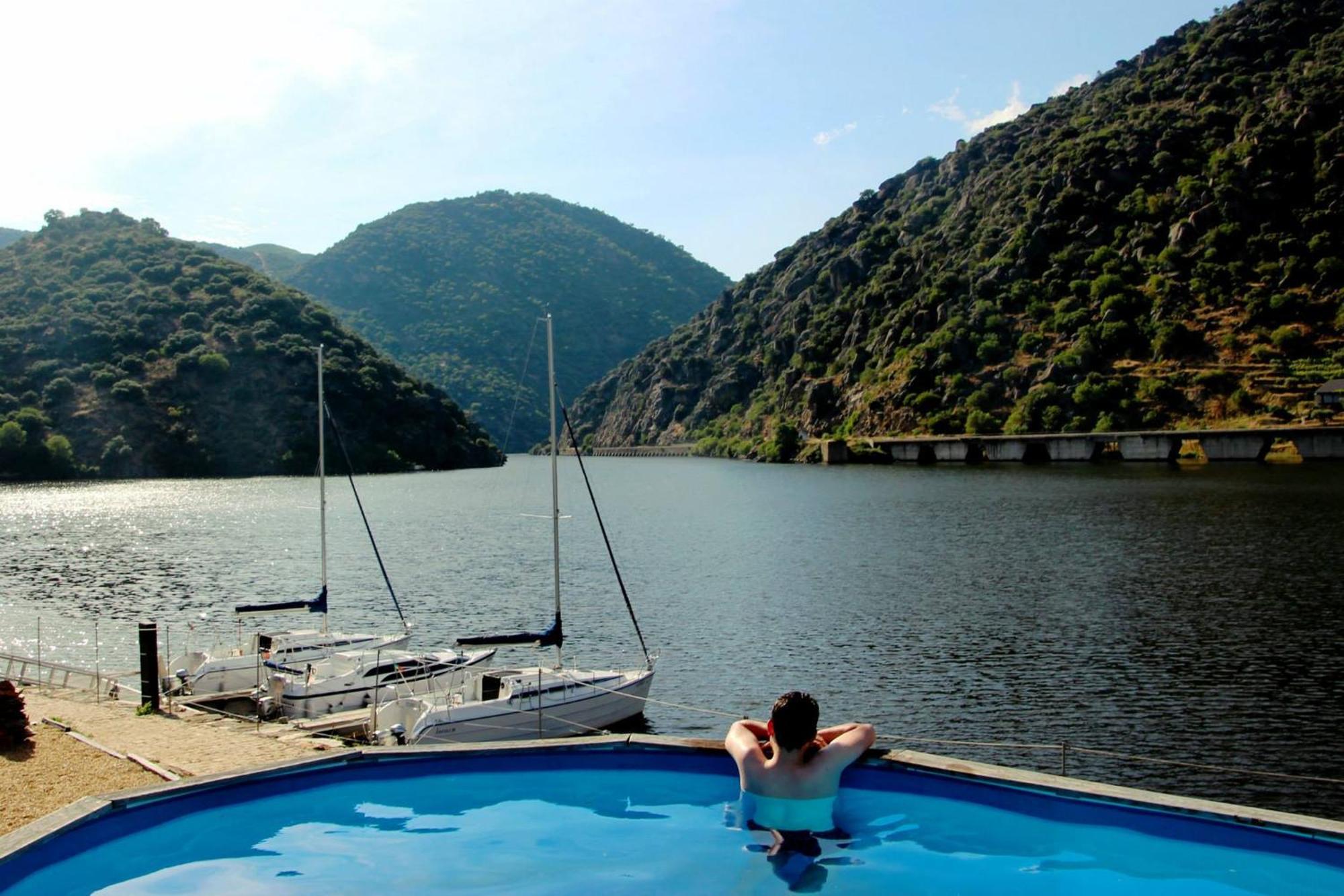 Douro Yacht Charter & Bungalows São João da Pesqueira 外观 照片