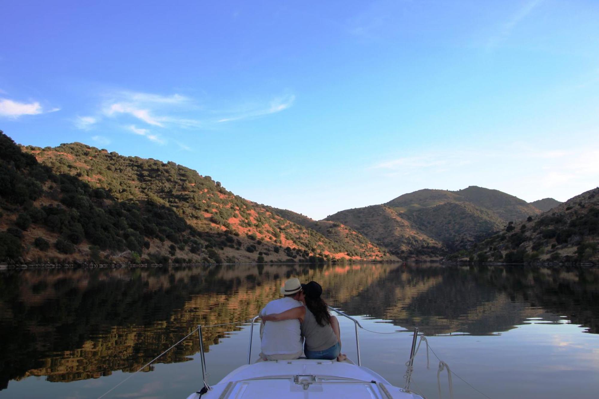 Douro Yacht Charter & Bungalows São João da Pesqueira 客房 照片