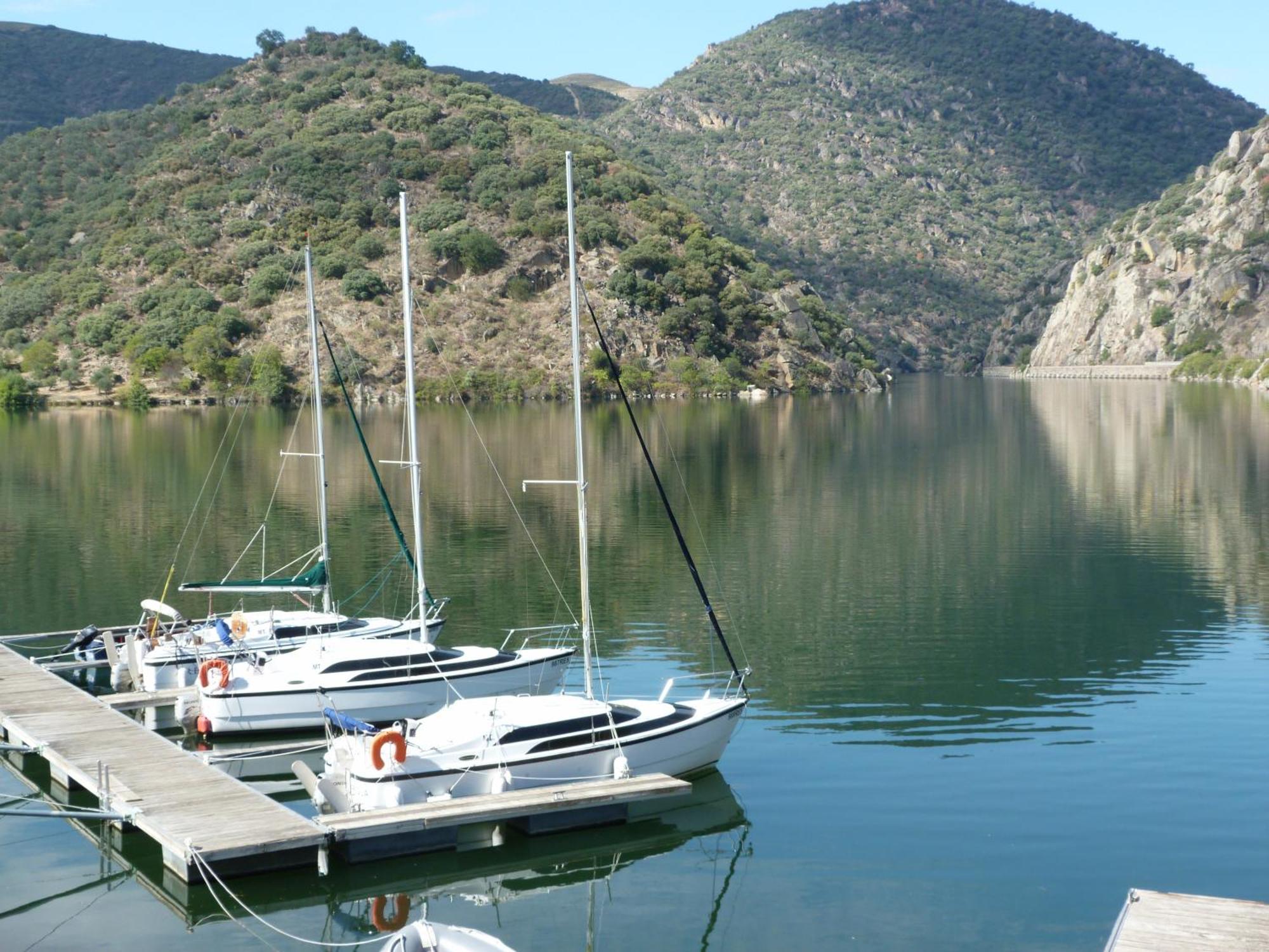 Douro Yacht Charter & Bungalows São João da Pesqueira 外观 照片